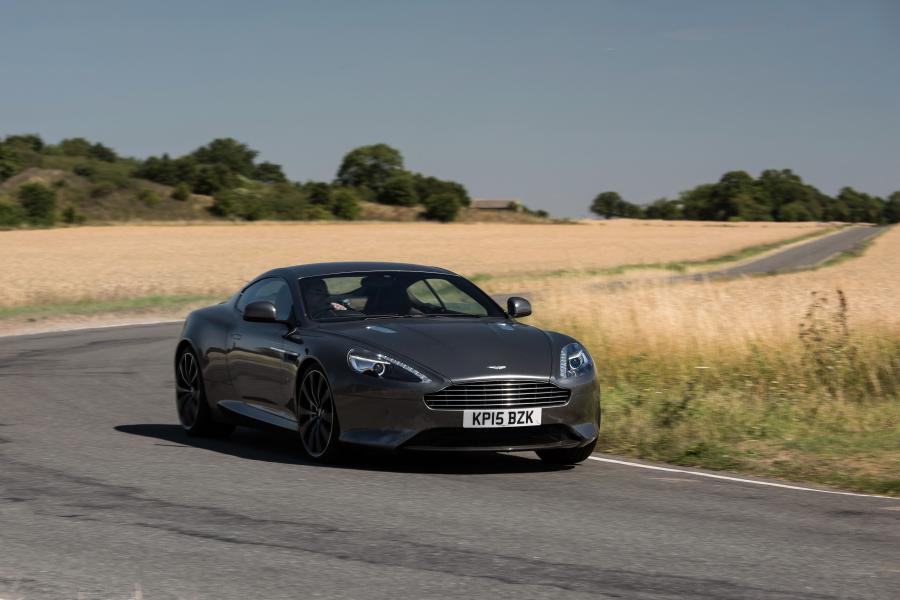  Aston Martin DB9 GT 2015 года  (UK) (фото 15 из 20)